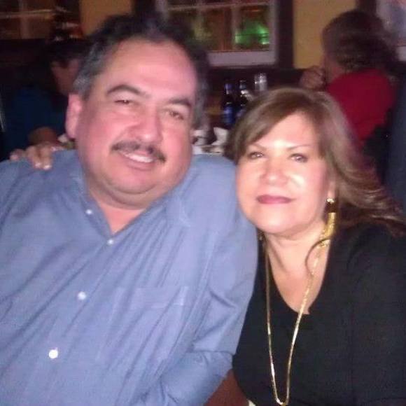 Meet your Posher, Roberto n elcia - Picture 1 of 1